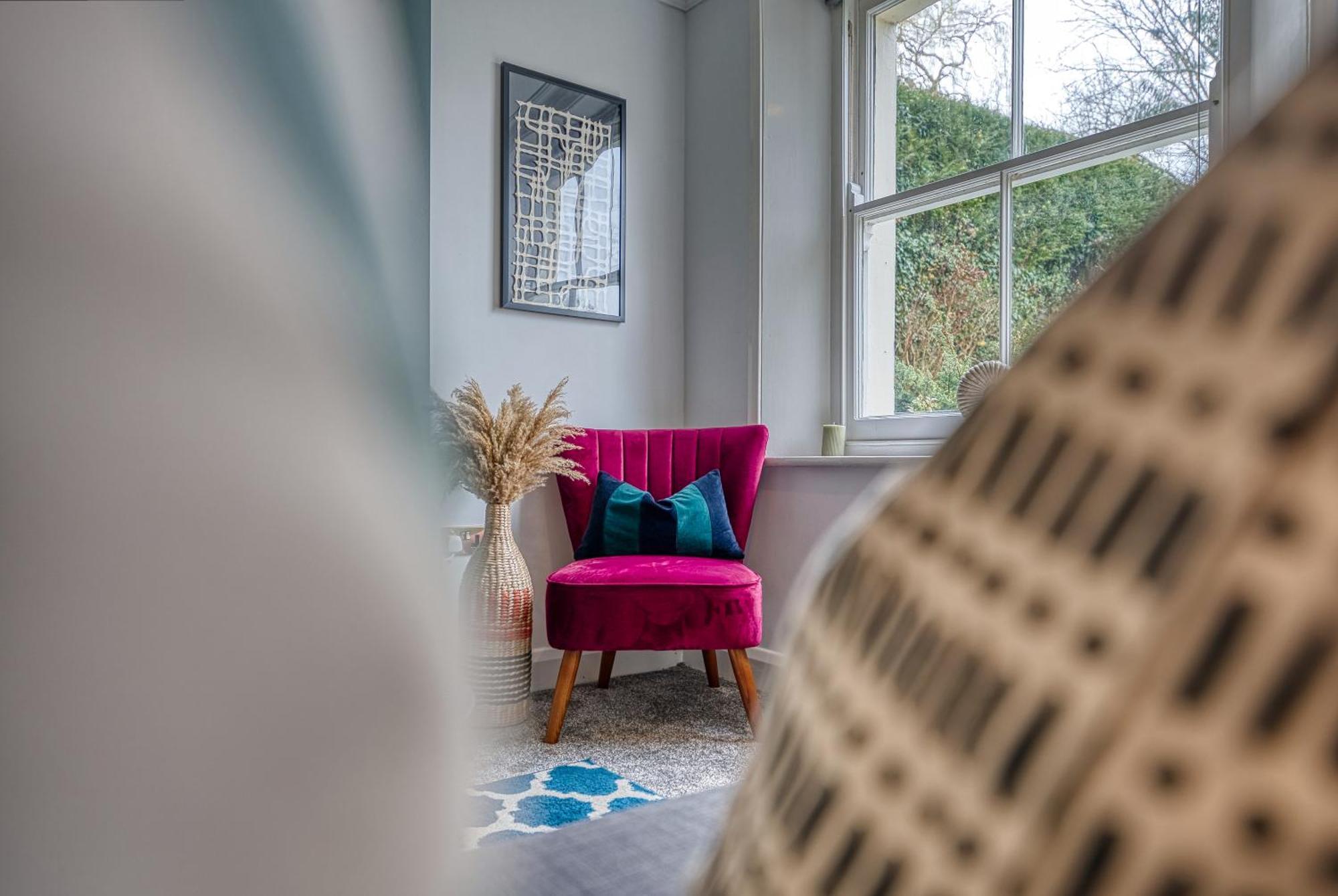 2 Bedroom Stylish Spacious Apt, Sleeps 6, Central Cheltenham, With Free Parking - By Blue Puffin Stays Zewnętrze zdjęcie